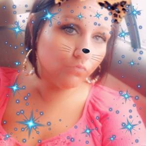 Meet your Posher, Lora